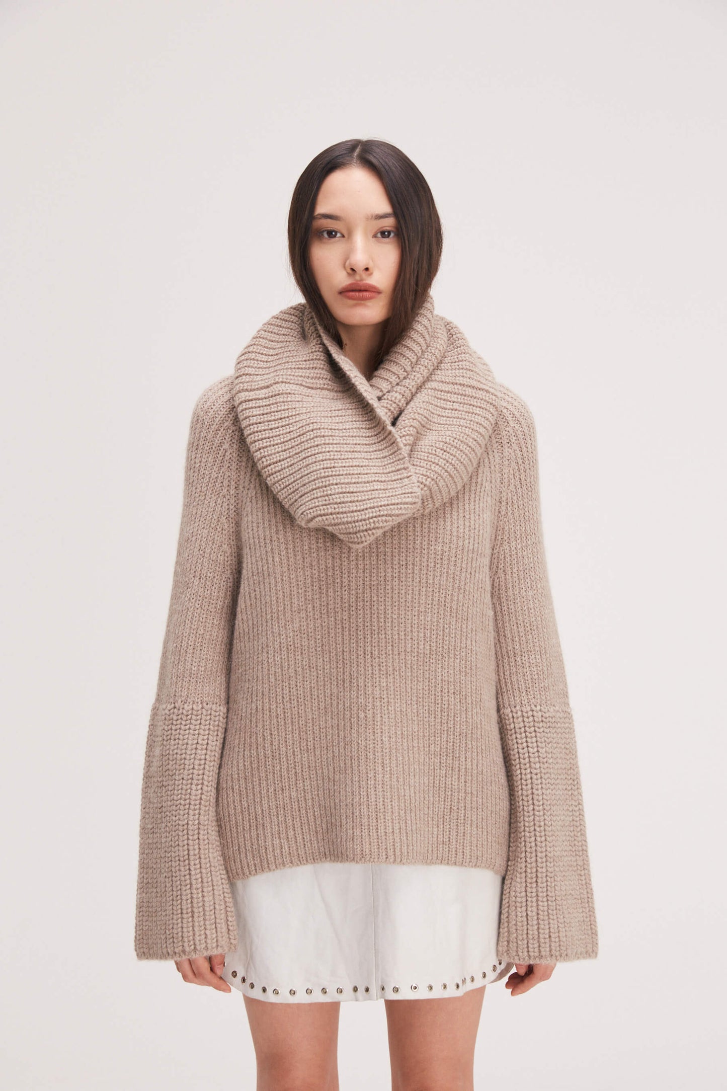 Astrid neck warmer beige